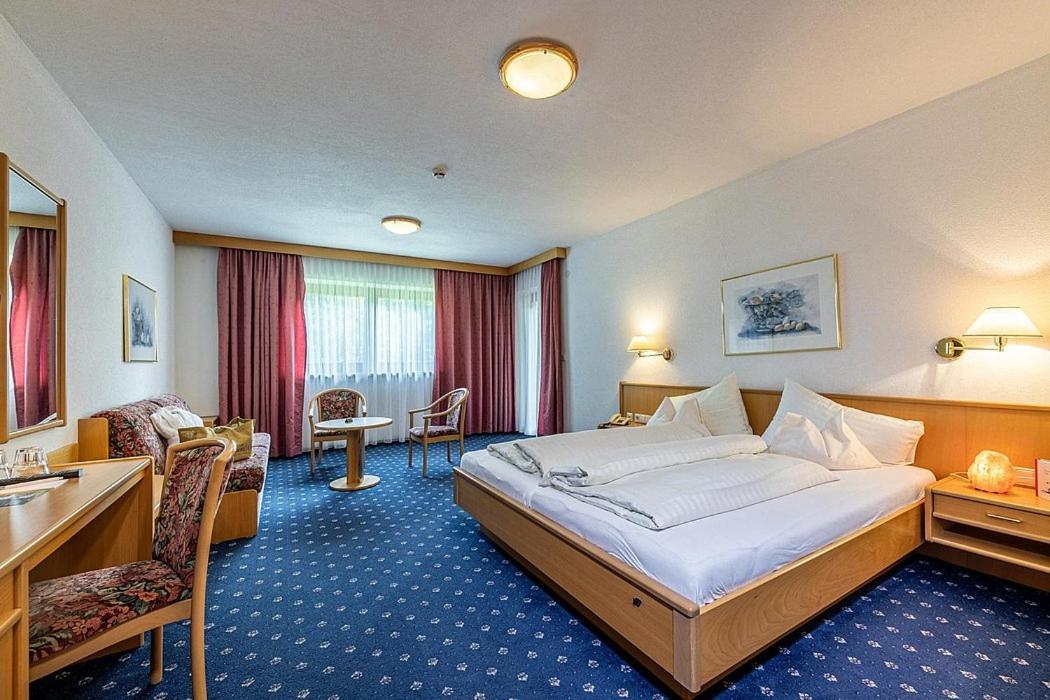 Hotel Gletscherblick Санкт Леонард им Пицтал Екстериор снимка